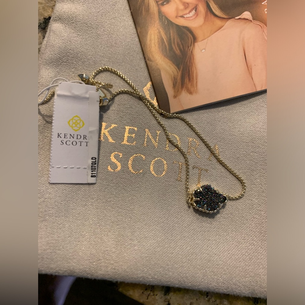 KENDRA SCOTT 
Adjustable Bracelet - Picture 12 of 12